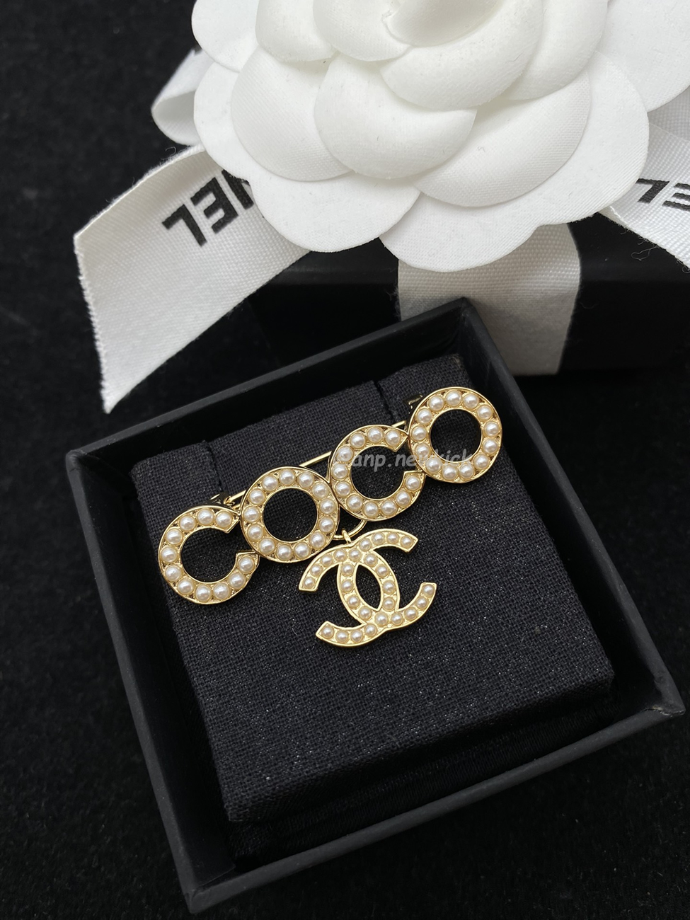 Chanel Glass Pearl Cc Gold Brooch (10) - www.newkick.vip